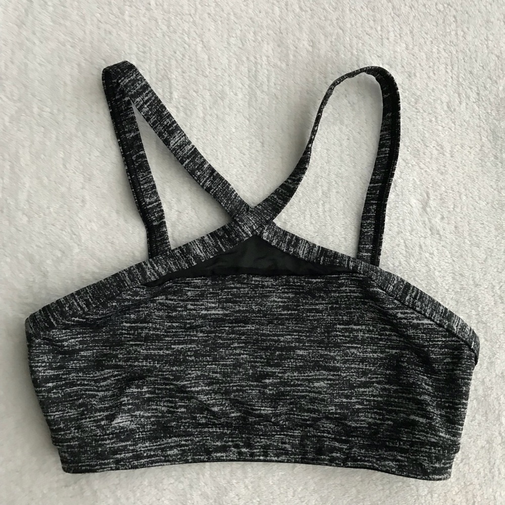Victoria’s Secret Sports Bra Size XS